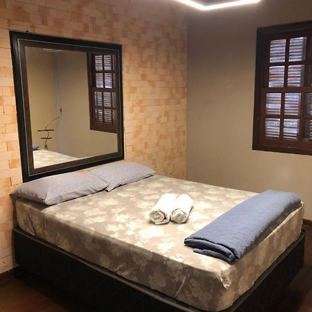 Reges Hostel Алту-Параїзу-ді-Гояс Екстер'єр фото