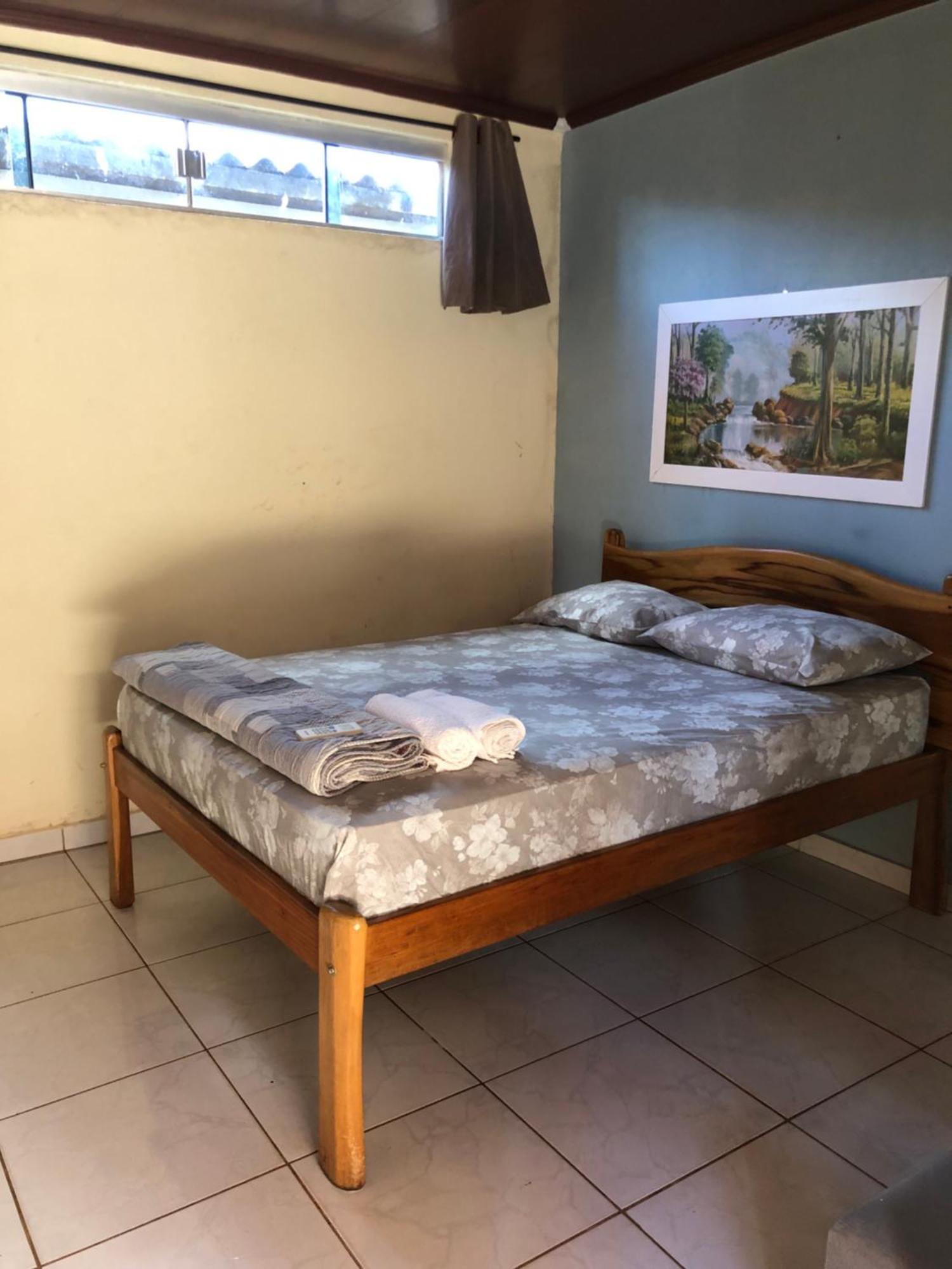 Reges Hostel Алту-Параїзу-ді-Гояс Екстер'єр фото