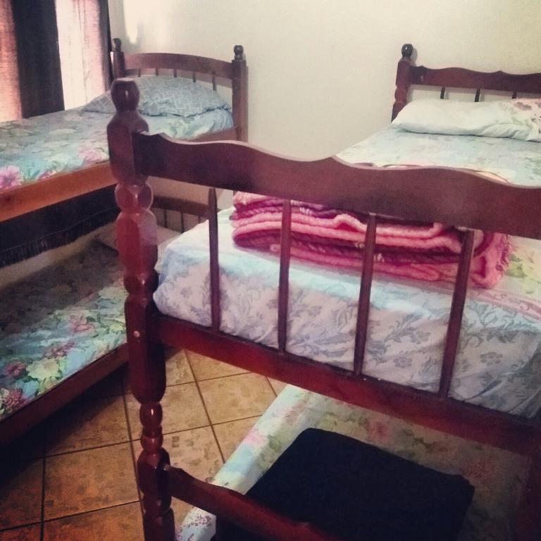 Reges Hostel Алту-Параїзу-ді-Гояс Екстер'єр фото