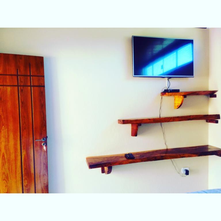 Reges Hostel Алту-Параїзу-ді-Гояс Екстер'єр фото
